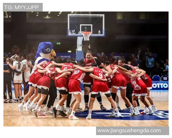 女篮对决朝鲜哇哈体育激烈碰撞展现篮球魅力与团队精神